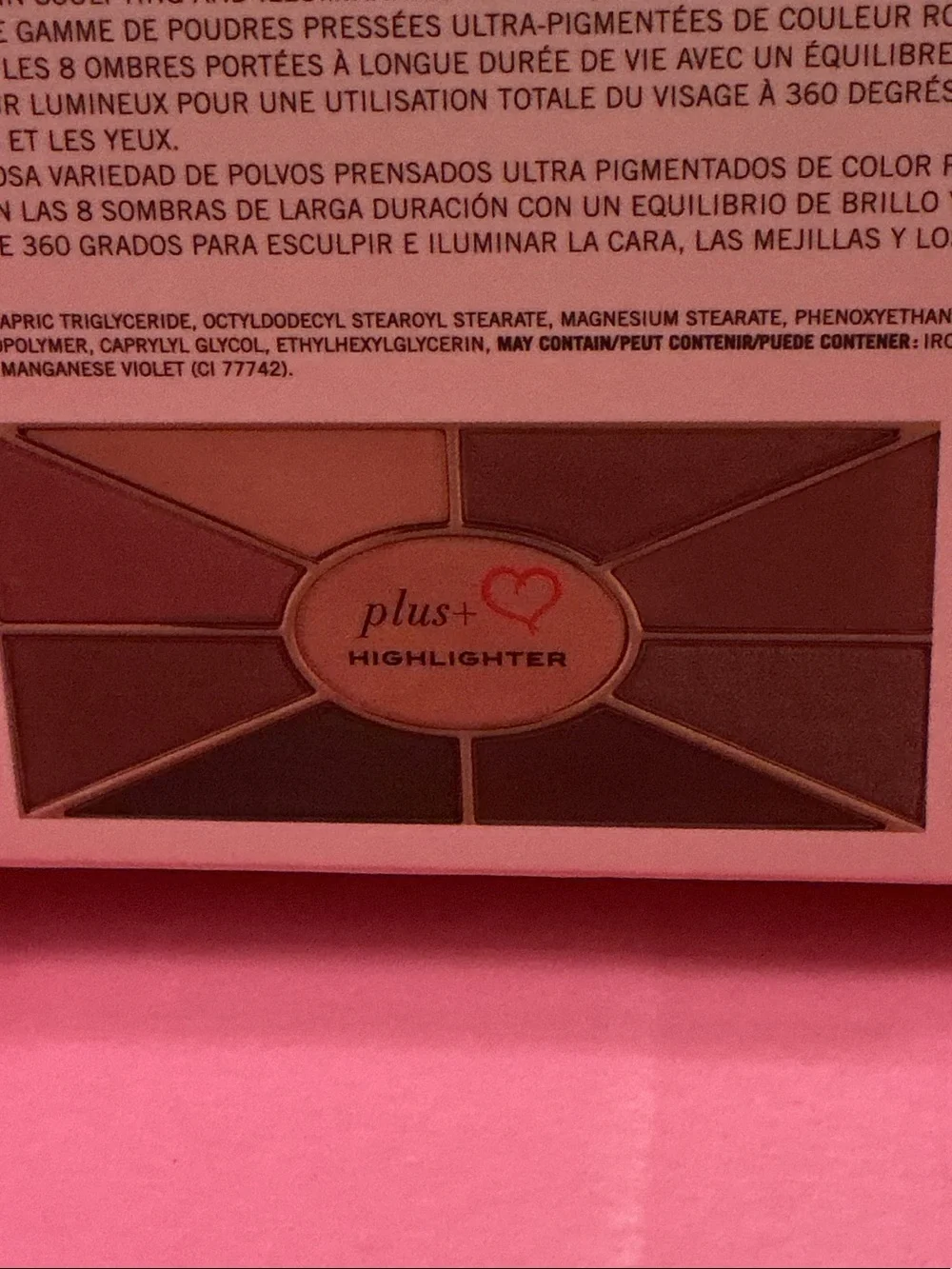 Romance Eyeshadow Palette + Highlighter